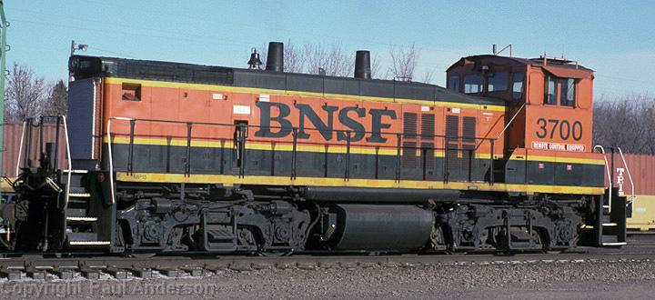 BNSF 3700 MP15.jpg